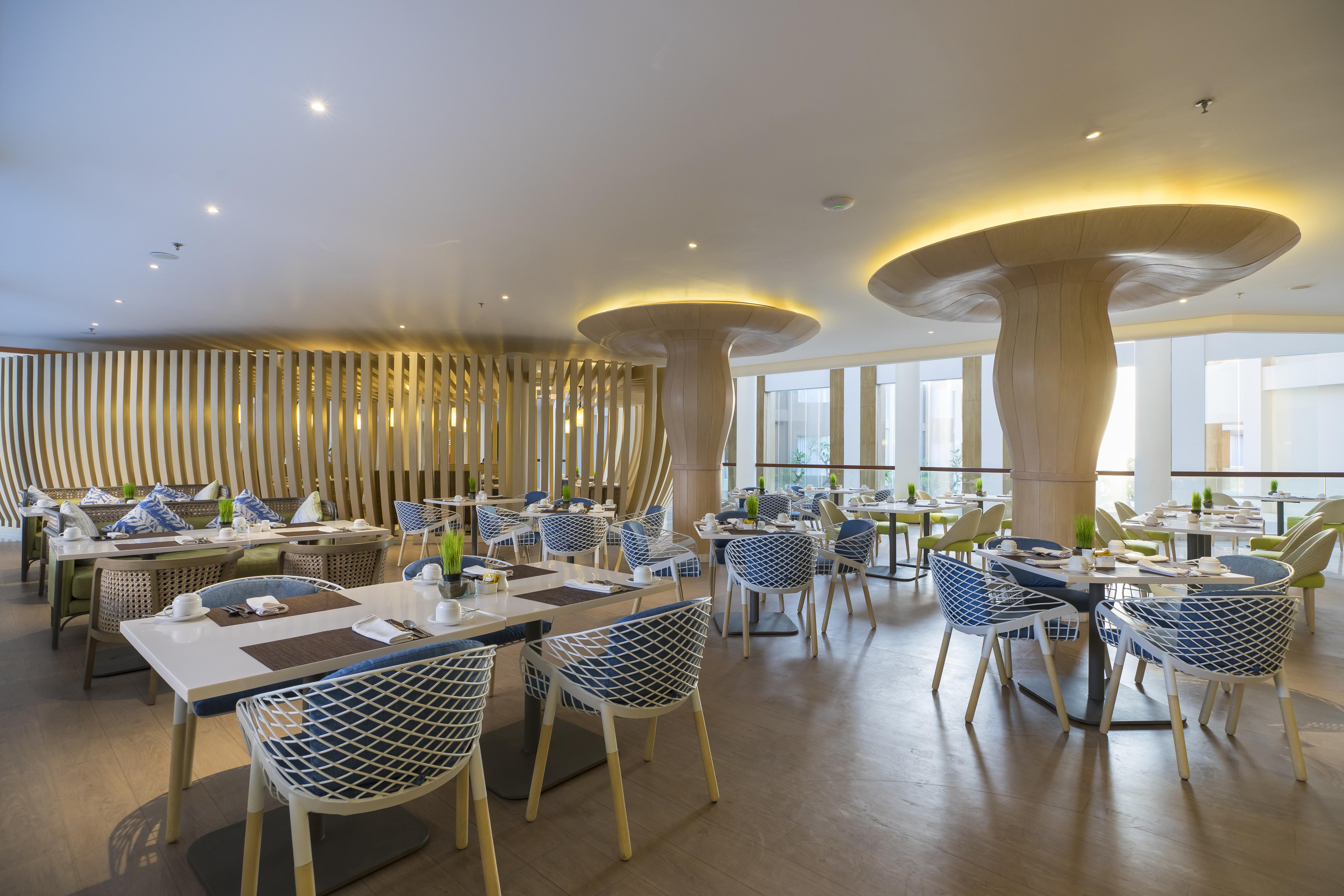 Grand Mirage Resort & Thalasso Bali Nusa Dua  Exterior photo The restaurant