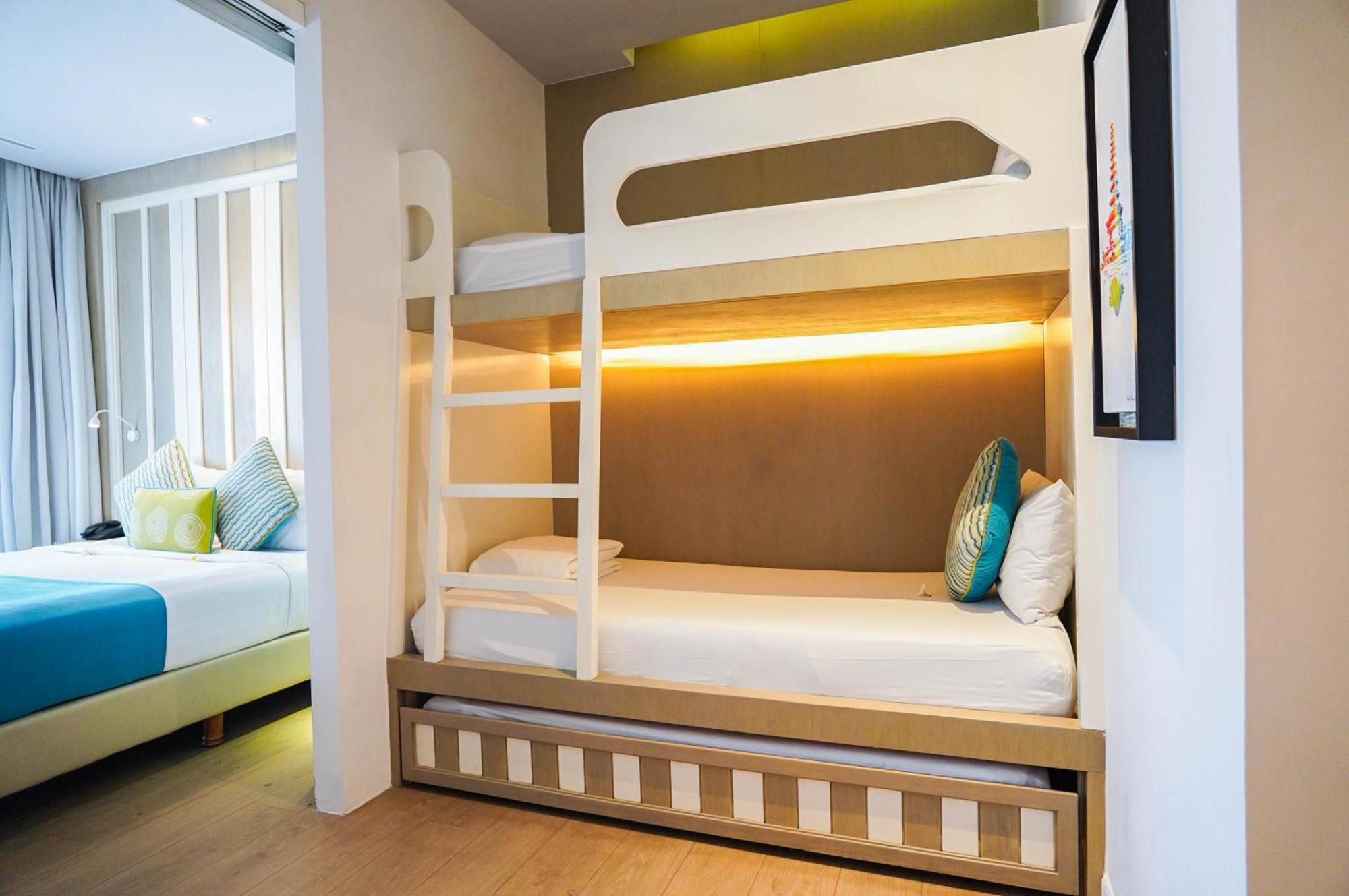 Grand Mirage Resort & Thalasso Bali Nusa Dua  Exterior photo Bunk beds in a hotel room